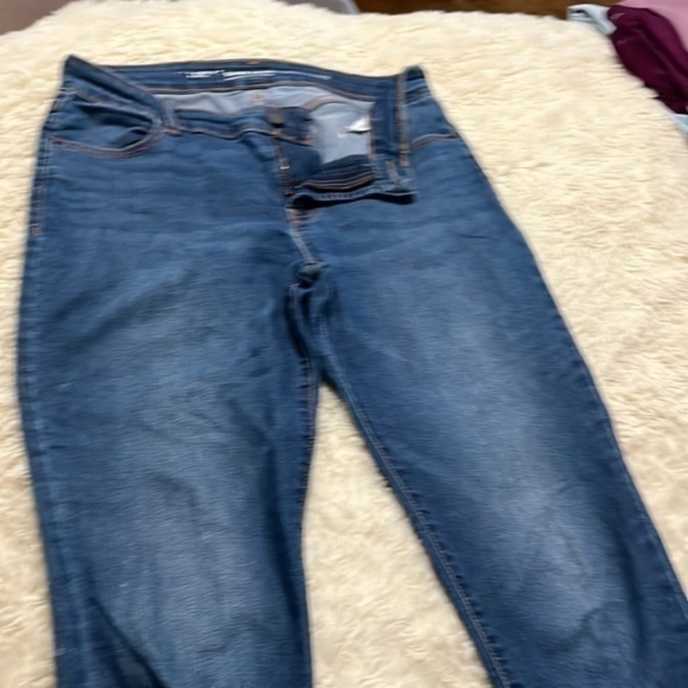 Old Navy super skinny mid rise size 8 blue denim jeans
